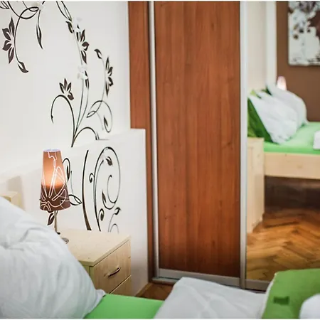 In Near Park Grun Villa