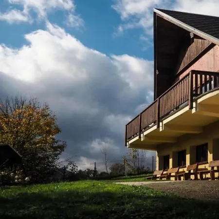 Villa In Near Park Grun *