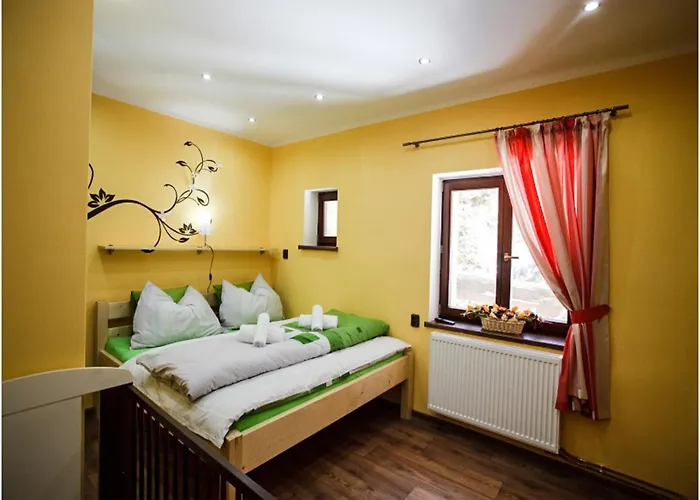 别墅 In Near Park Grun